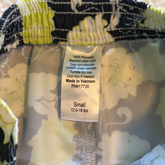 ✨ Last Chance Baby Swim Trunks and Long Sleeve Rashguard Set - Picture 4 of 7